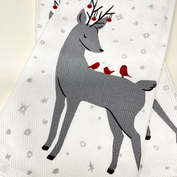 Ellen Degeneres Holiday Deer Kitchen Towels Set of 2 - Picture 5 of 5